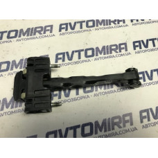 Обмежувач передніх лівих дверей VOLVO V-50 2003-2012 30715018